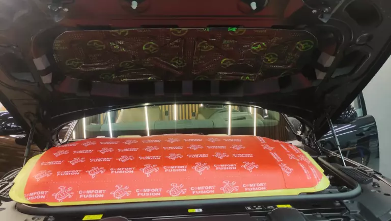 Шумоизоляция капота Land Rover Range Rover-1