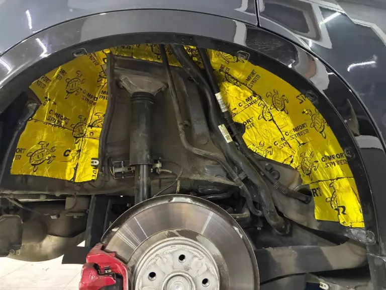 Шумоизоляция арок Mini Cooper Countryman2